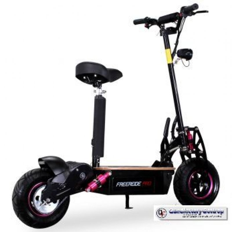 E-Scooter eFlux Freeride PRO 1600 Watt 48 V mit LED Licht, Freilauf, 13x5-6 Reifen E-Scooter eFlux Freeride PRO 1600 Watt 48 V mit LED Licht, Freilauf, 13x5-6 Reifen