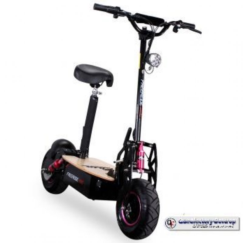 E-Scooter eFlux Freeride PRO 1600 Watt 48 V mit LED Licht, Freilauf, 13x5-6 Reifen E-Scooter eFlux Freeride PRO 1600 Watt 48 V mit LED Licht, Freilauf, 13x5-6 Reifen