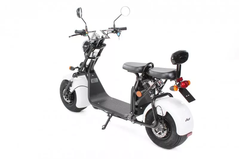 eFlux Harley Two Elektro Scooter 1500 Watt 60 Volt 20AH mit Straßenzulassung eFlux Harley Two Elektro Scooter 1500 Watt 60 Volt 20AH mit Straßenzulassung