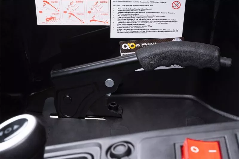 Kinder Elektroauto Premium Supercar XXL, 2 Ledersitze, 15 km/h, 180 Watt Motor, 24V, Scheibenbremsen Kinder Elektroauto Premium Supercar XXL, 2 Ledersitze, 15 km/h, 180 Watt Motor, 24V, Scheibenbremsen