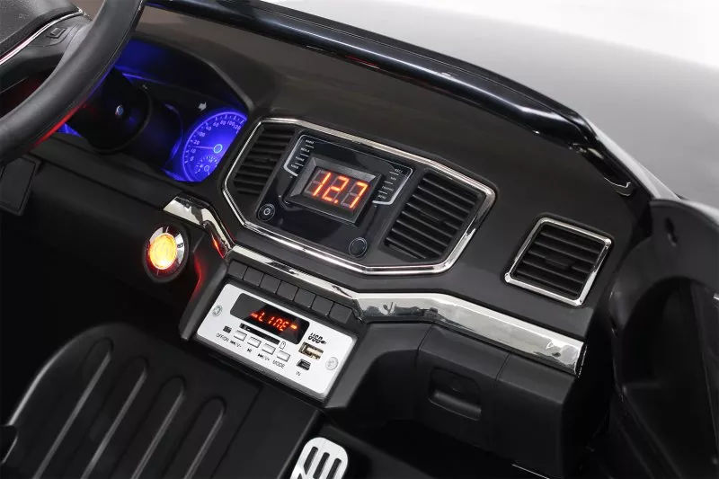 Kinder Elektroauto VW Amarok Lizenziert 2 x 35 Watt , Ledersitz, EVA Reifen Kinder Elektroauto VW Amarok Lizenziert 2 x 35 Watt , Ledersitz, EVA Reifen